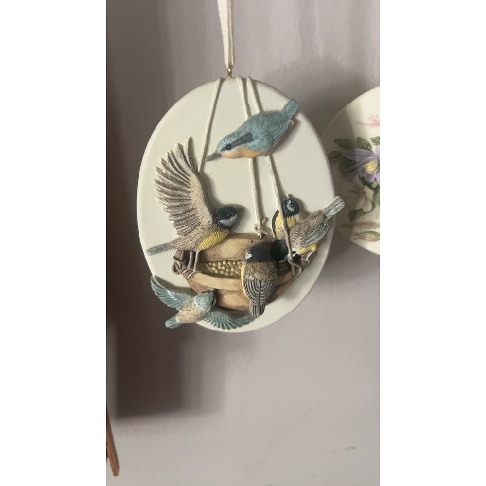 Margaret Bastin 1997 Bird Relief Wall Hanging - Picture 1 of 2